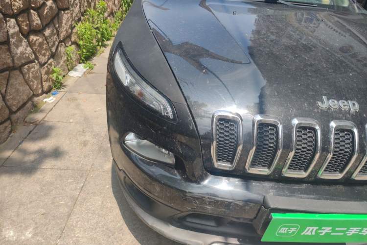 Used Jeep Cherokee 2016 2.4L Leading Edition Right Front Headlight