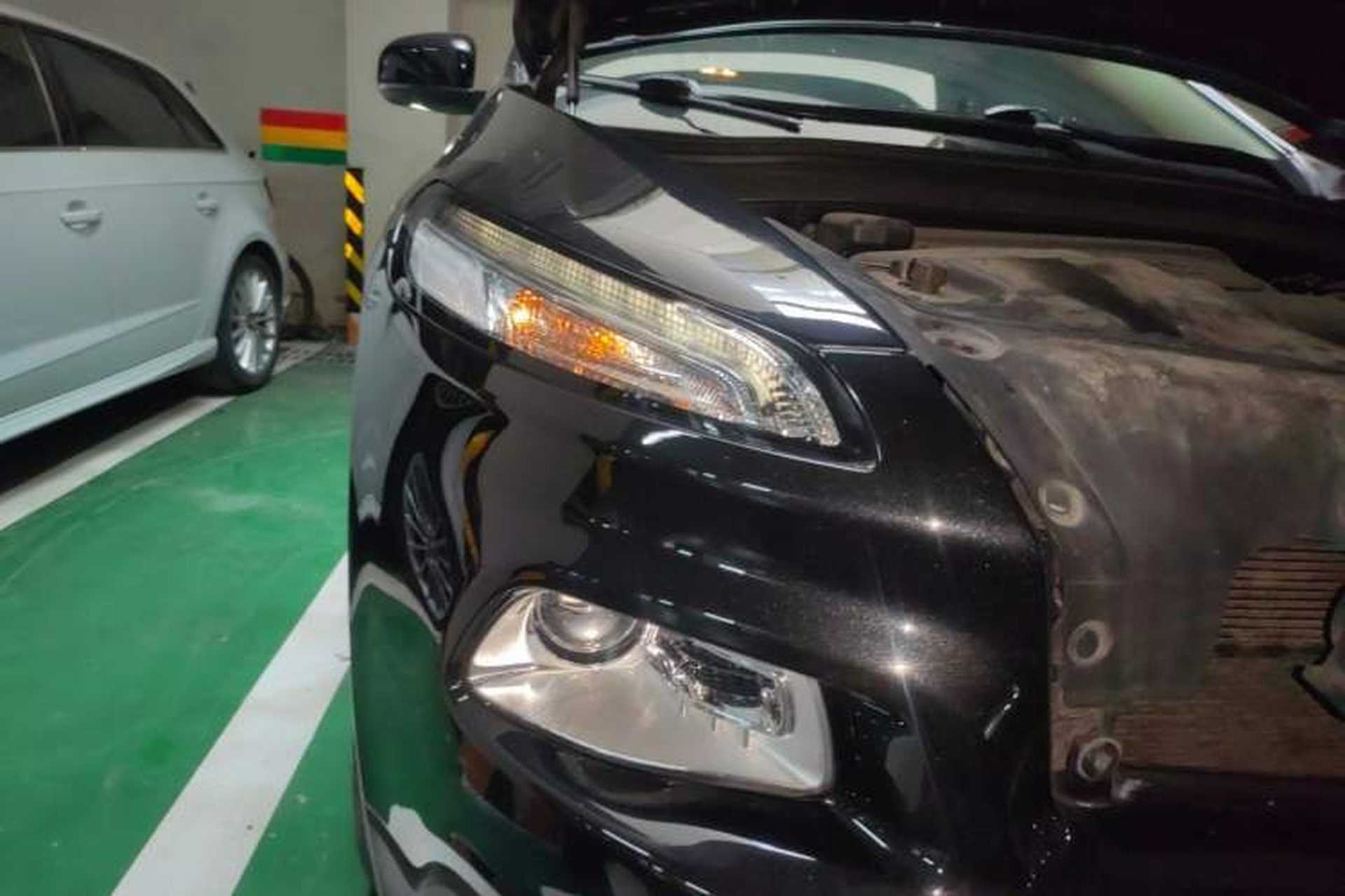 Used Jeep Cherokee 2016 2.4L Professional Edition Right Front Headlight