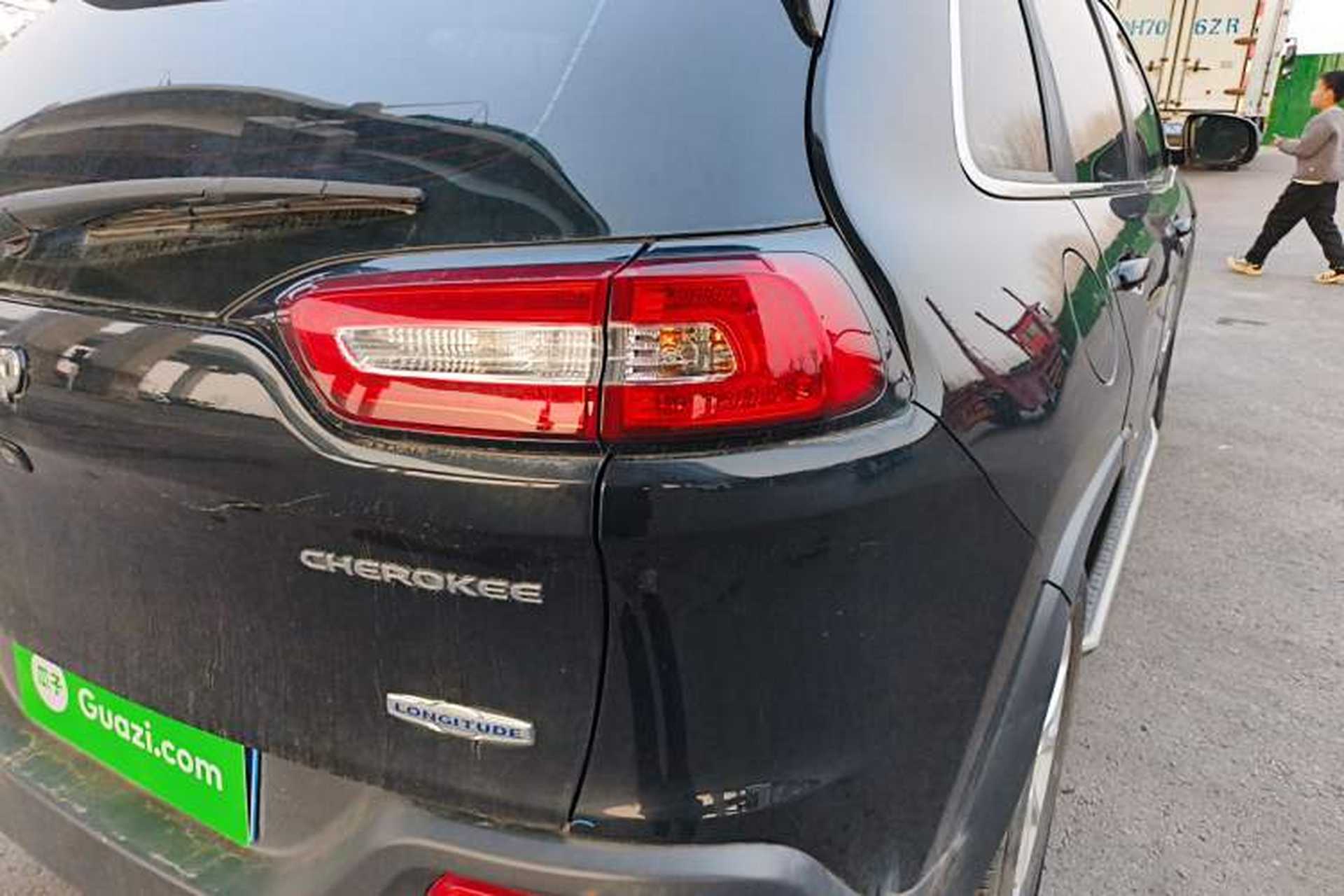 Used Jeep Cherokee 2016 2.4L Leading Smart Version Right Rear Taillight