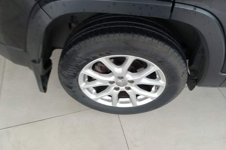 Used Jeep Cherokee 2016 2.4L Leading Edition Right Rear Wheel Hub