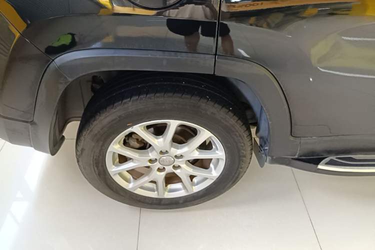 Used Jeep Cherokee 2016 2.4L Leading Edition Right Rear Wheel Hub
