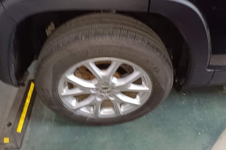Used Jeep Cherokee 2016 2.0L Superior Edition Right Rear Wheel Hub