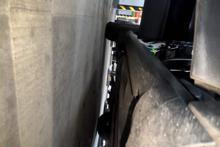 Used Jeep Cherokee 2016 2.4L Leading Edition Right Side Sill