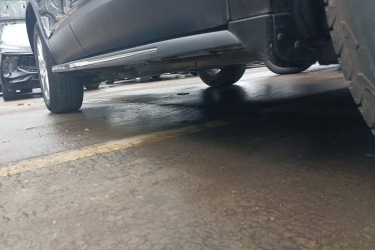Used Jeep Cherokee 2016 2.4L Professional Edition Right Side Sill