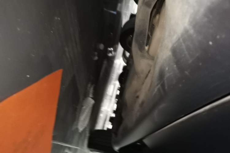 Used Jeep Cherokee 2016 2.4L Professional Edition Right Side Sill