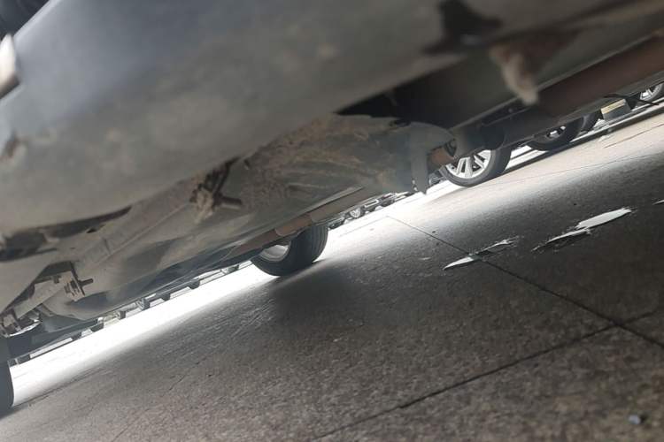 Used Jeep Cherokee 2016 2.4L Leading Edition Right Side Sill