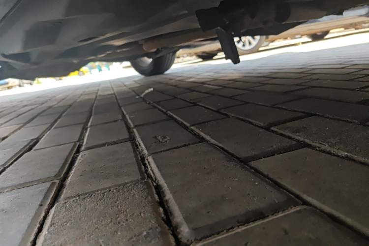Used Jeep Cherokee 2016 2.4L Leading Smart Version Right Side Sill