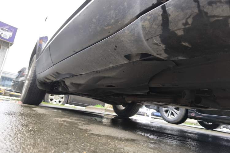 Used Jeep Cherokee 2016 2.4L Leading Edition Right Side Sill