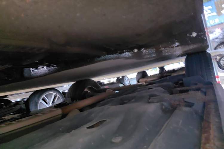 Used Jeep Cherokee 2016 2.4L Professional Edition Right Side Sill