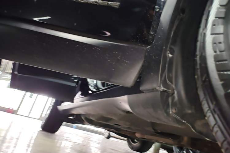 Used Jeep Cherokee 2016 2.0L Superior Edition Right Side Sill