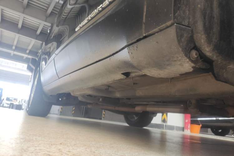 Used Jeep Cherokee 2016 2.4L Leading Smart Version Right Side Sill