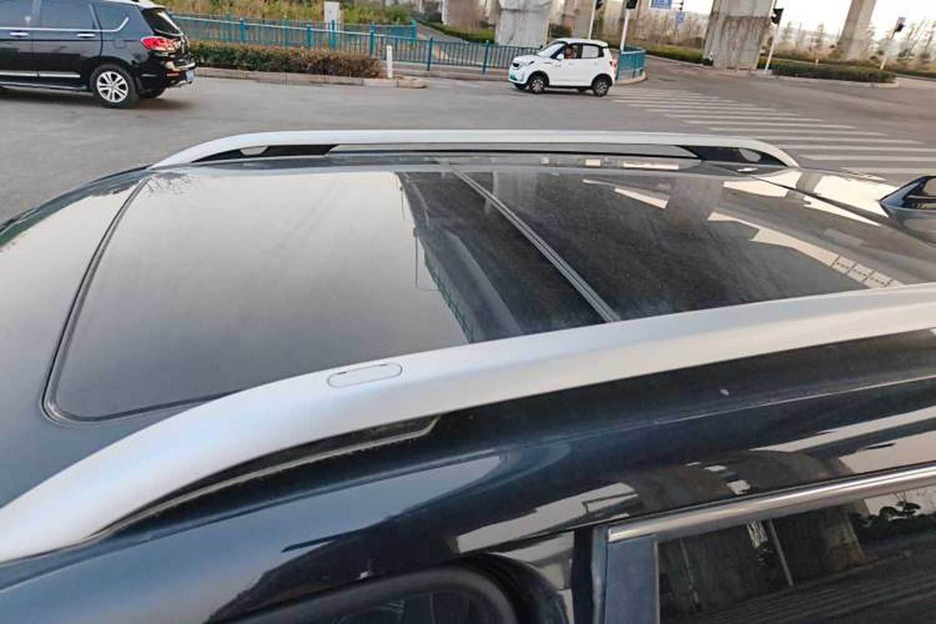 Used Jeep Cherokee 2016 2.4L Leading Smart Version Roof