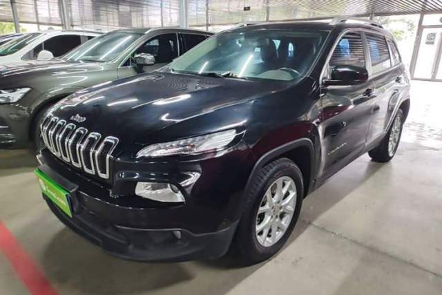 Used Jeep Cherokee 2016 2.0L Superior Edition
