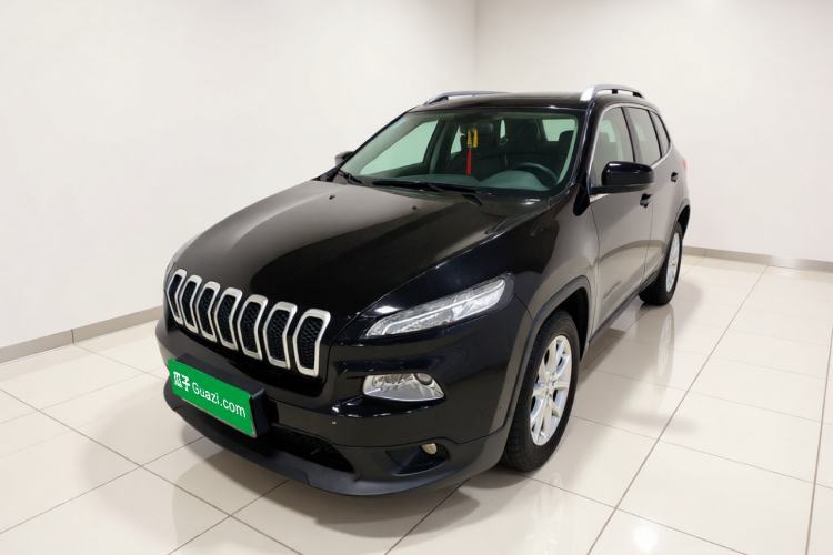 Used Jeep Cherokee 2016 2.0L Superior Edition Guazi used car, China used car export, Used car for sale, Used  cars, Cheapest cars for sale