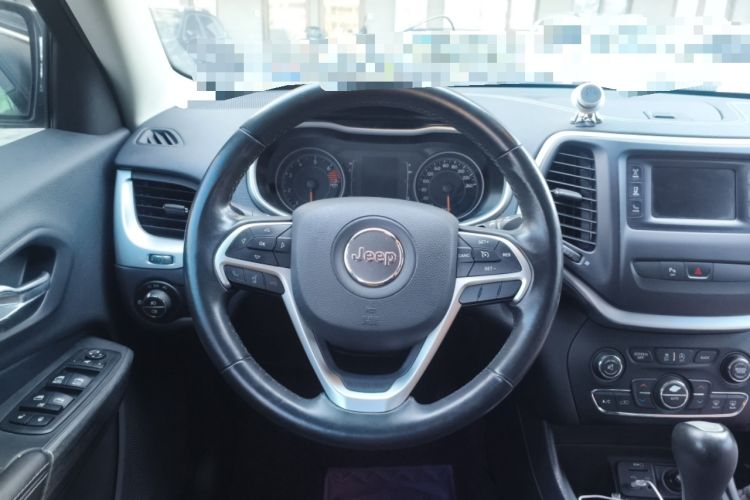 Used Jeep Cherokee 2016 2.4L Leading Edition Steering Wheel