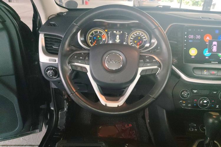 Used Jeep Cherokee 2016 2.4L Leading Edition Steering Wheel