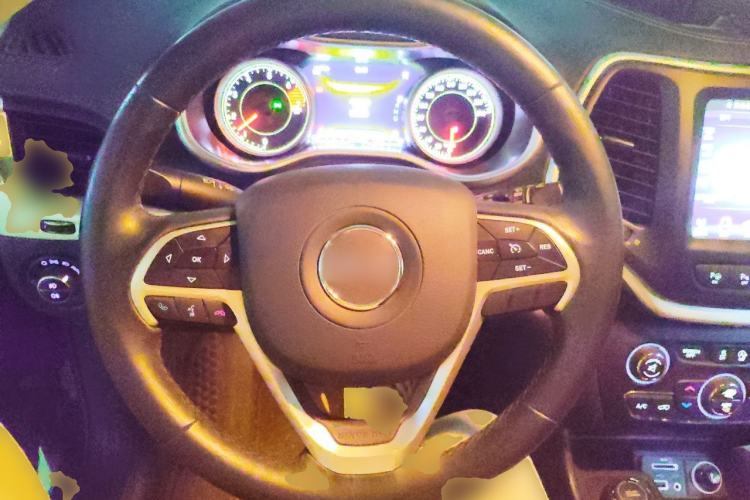 Used Jeep Cherokee 2016 2.4L Superior Edition Steering Wheel