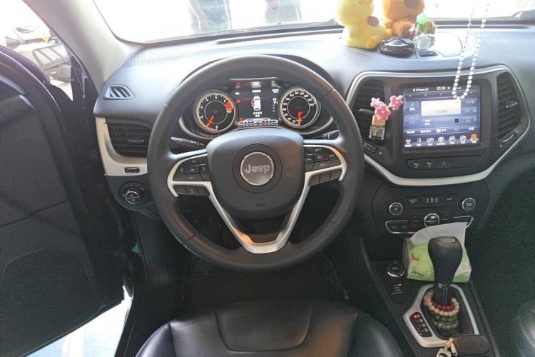 Used Jeep Cherokee 2016 2.4L Superior Edition Steering Wheel