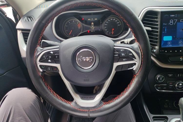 Used Jeep Cherokee 2016 2.4L Leading Edition Steering Wheel