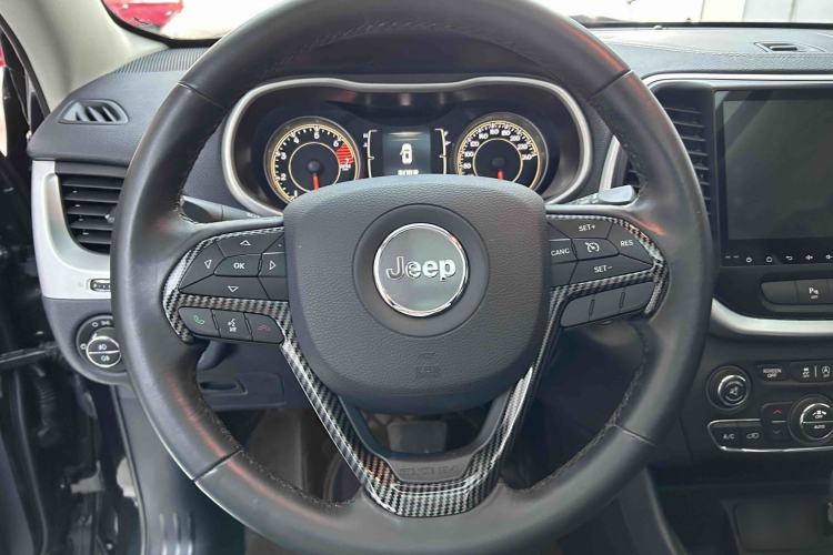 Used Jeep Cherokee 2016 2.4L Leading Edition Steering Wheel