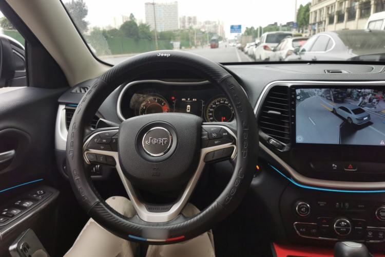 Used Jeep Cherokee 2016 2.4L Leading Edition Steering Wheel