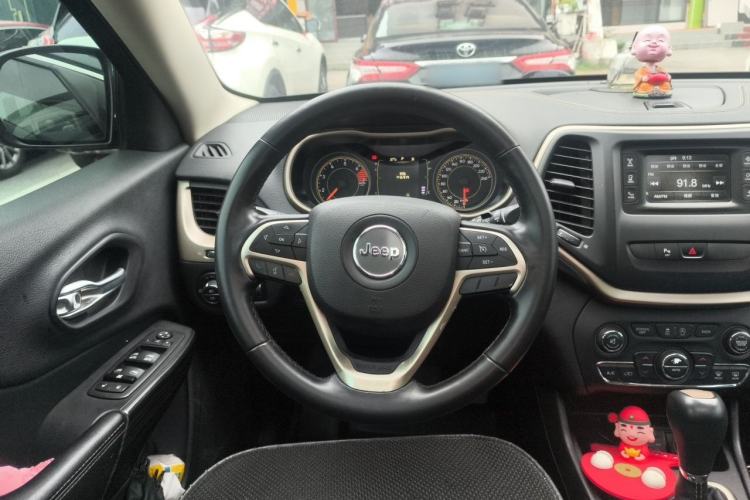 Used Jeep Cherokee 2016 2.4L Leading Edition Steering Wheel