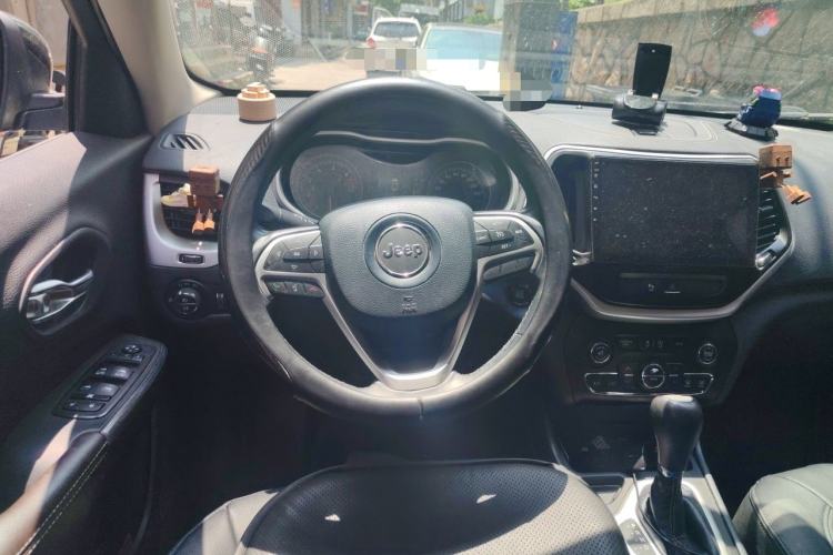 Used Jeep Cherokee 2016 2.4L Leading Edition Steering Wheel