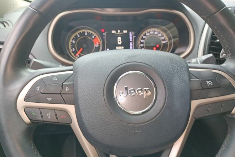 Used Jeep Cherokee 2016 2.4L Leading Edition Steering Wheel