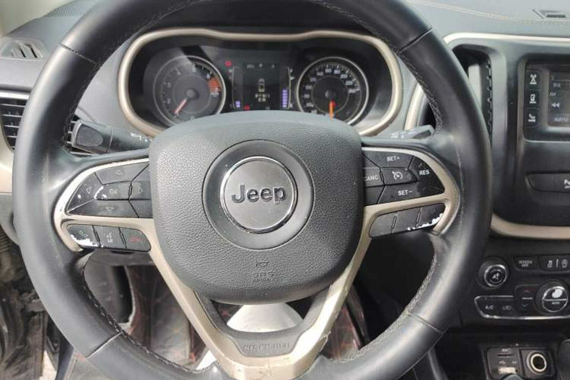 Used Jeep Cherokee 2016 2.4L Leading Edition Steering Wheel