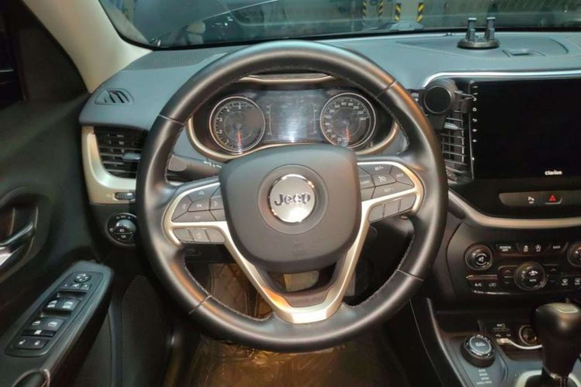 Used Jeep Cherokee 2016 2.4L Professional Edition Steering Wheel