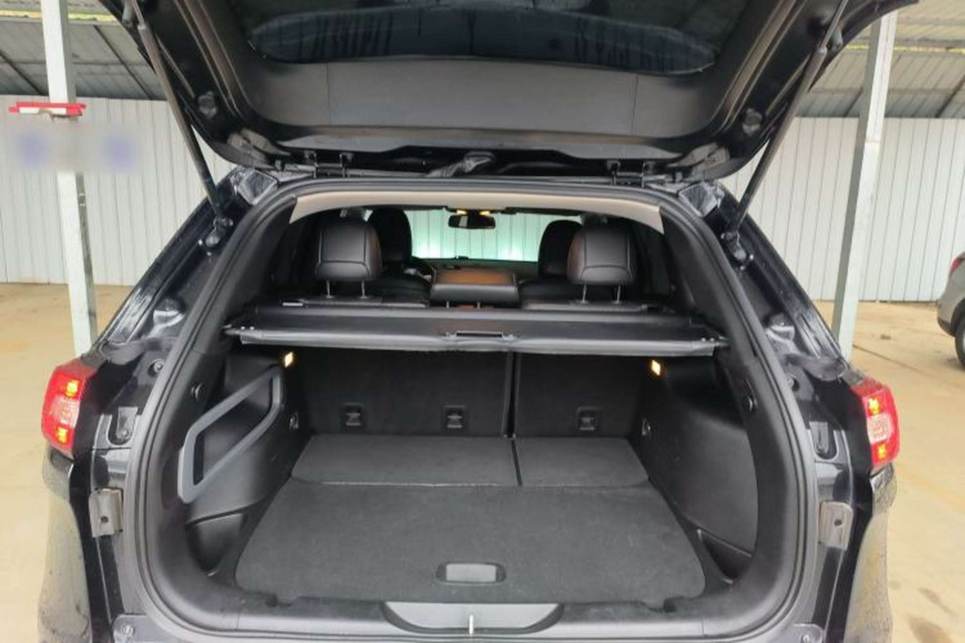 Used Jeep Cherokee 2016 2.4L Professional Smart Version Trunk