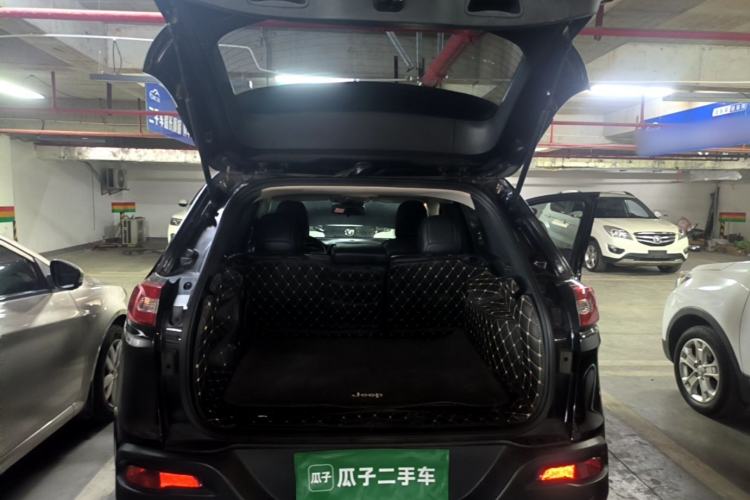 Used Jeep Cherokee 2016 2.4L Leading Edition Trunk