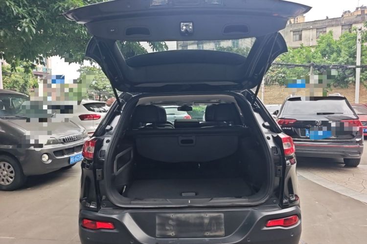 Used Jeep Cherokee 2016 2.4L Leading Smart Version Trunk