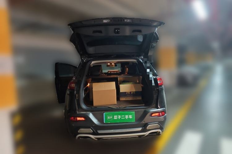 Used Jeep Cherokee 2016 2.4L Professional Smart Version Trunk
