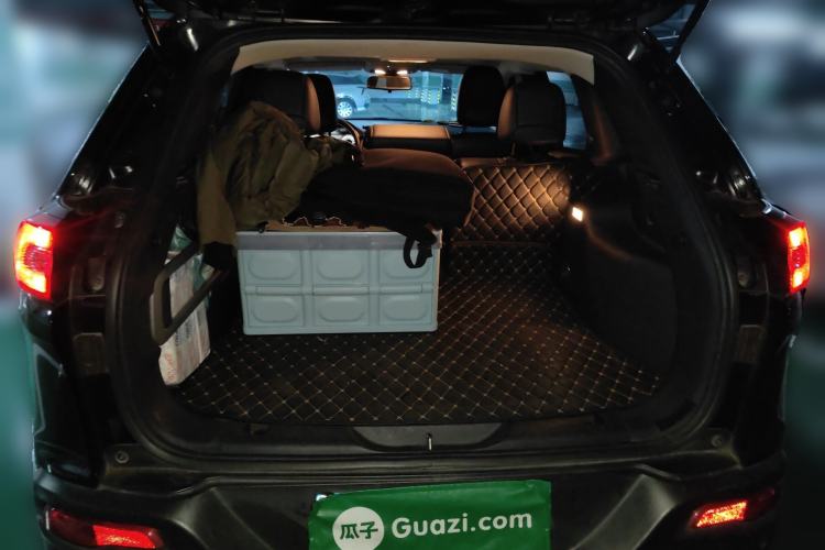 Used Jeep Cherokee 2016 2.4L Professional Edition Trunk