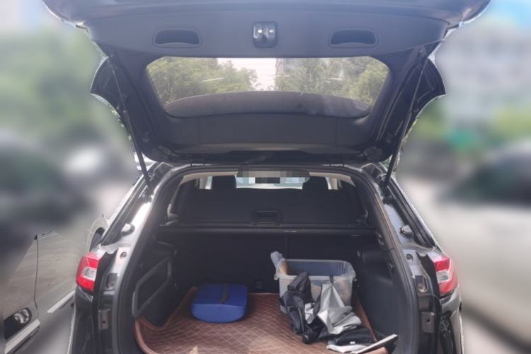 Used Jeep Cherokee 2016 2.0L Superior Edition Trunk