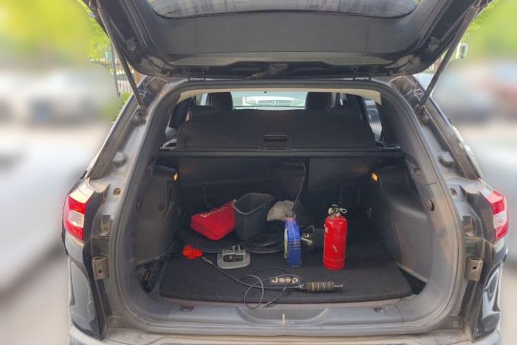 Used Jeep Cherokee 2016 2.4L Leading Edition Trunk