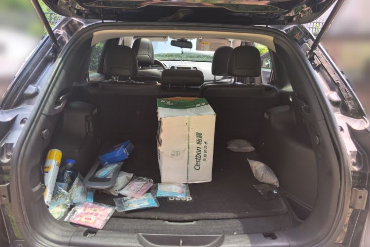 Used Jeep Cherokee 2016 2.4L Professional Smart Version Trunk