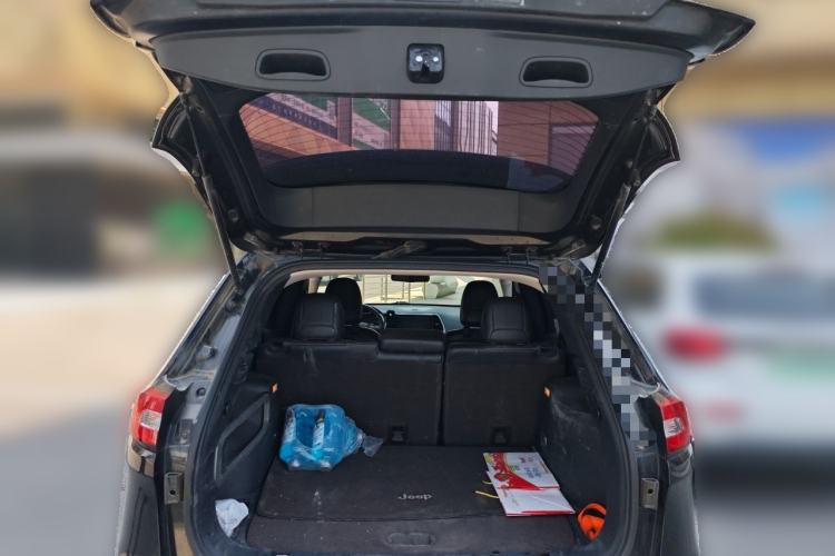 Used Jeep Cherokee 2016 2.4L Leading Edition Trunk