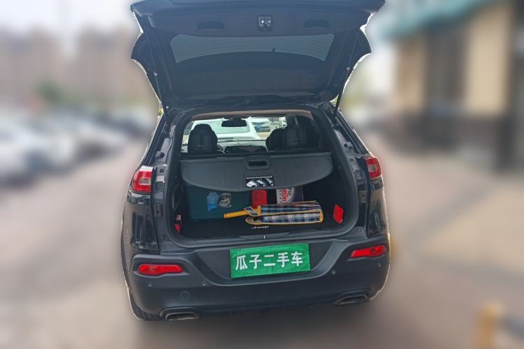 Used Jeep Cherokee 2016 2.4L Leading Edition Trunk
