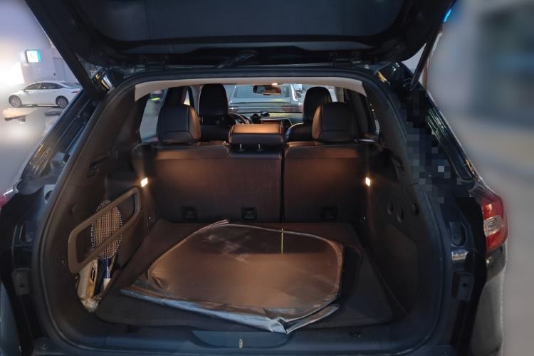 Used Jeep Cherokee 2016 2.4L Superior Edition Trunk