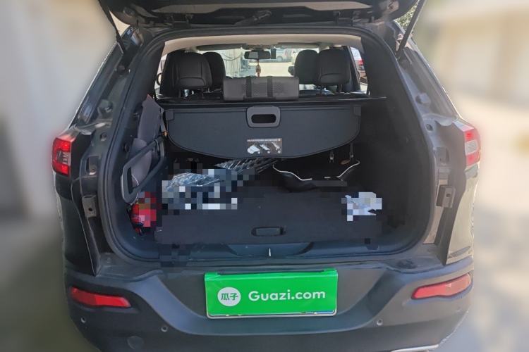Used Jeep Cherokee 2016 2.4L Professional Smart Version Trunk