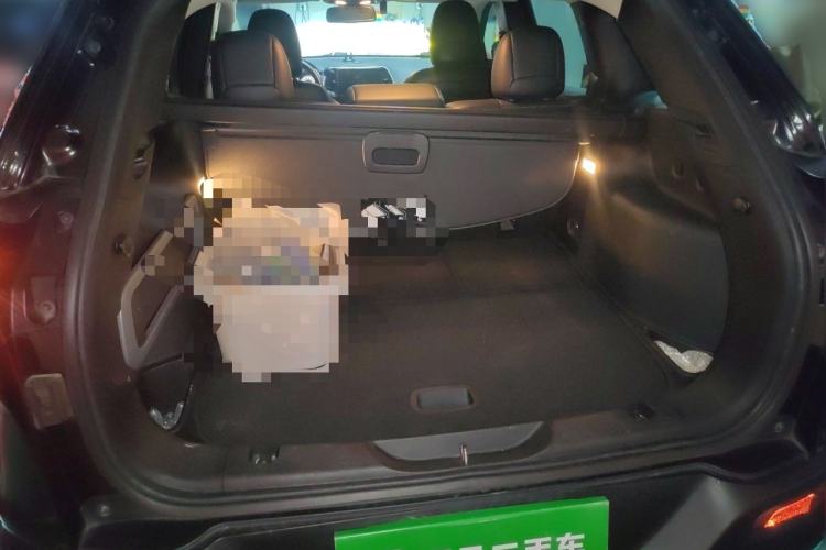 Used Jeep Cherokee 2016 2.4L Professional Edition Trunk
