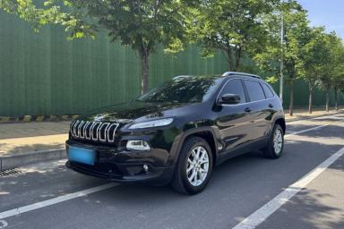 Used Jeep Cherokee 2016 2.4L Leading Edition