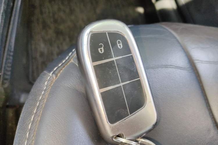 Used Jeep Cherokee 2016 2.4L Professional Smart Version Vehicle Key