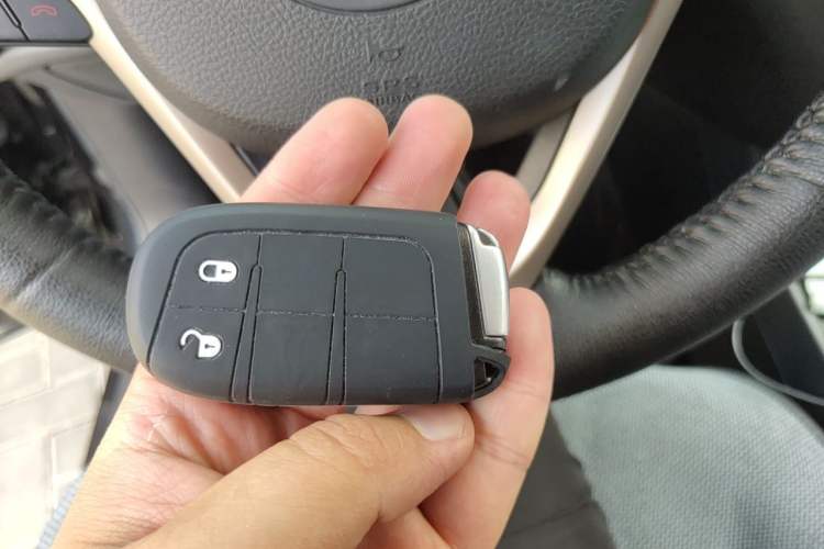 Used Jeep Cherokee 2016 2.4L Leading Smart Version Vehicle Key