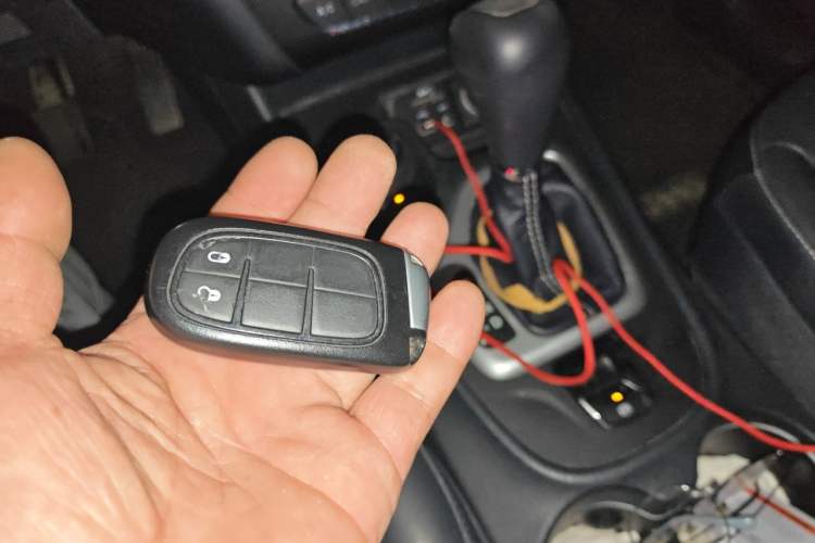 Used Jeep Cherokee 2016 2.4L Professional Smart Version Vehicle Key