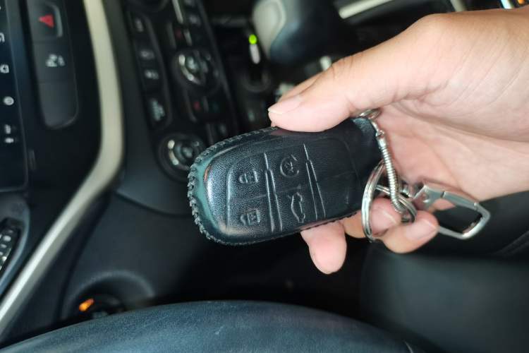 Used Jeep Cherokee 2016 2.4L Leading Edition Vehicle Key