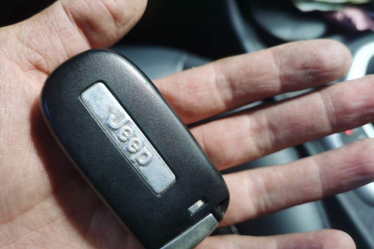 Used Jeep Cherokee 2016 2.4L Leading Smart Version Vehicle Key