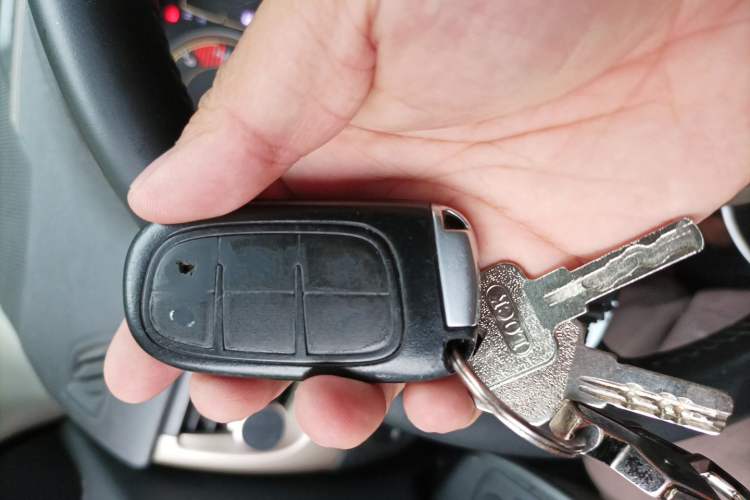 Used Jeep Cherokee 2016 2.4L Leading Edition Vehicle Key